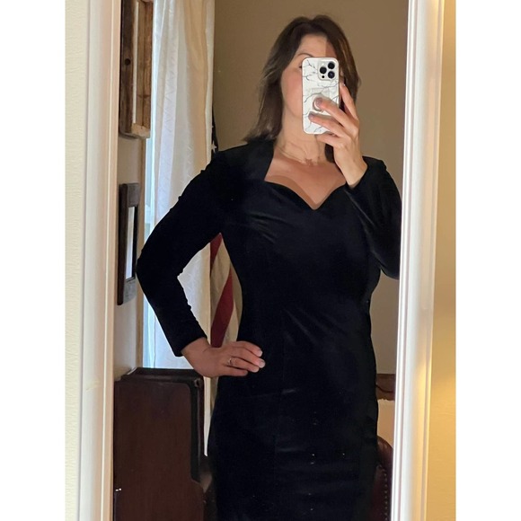 Jessica Howard Dresses & Skirts - Black Velour dress by Jessica Howard